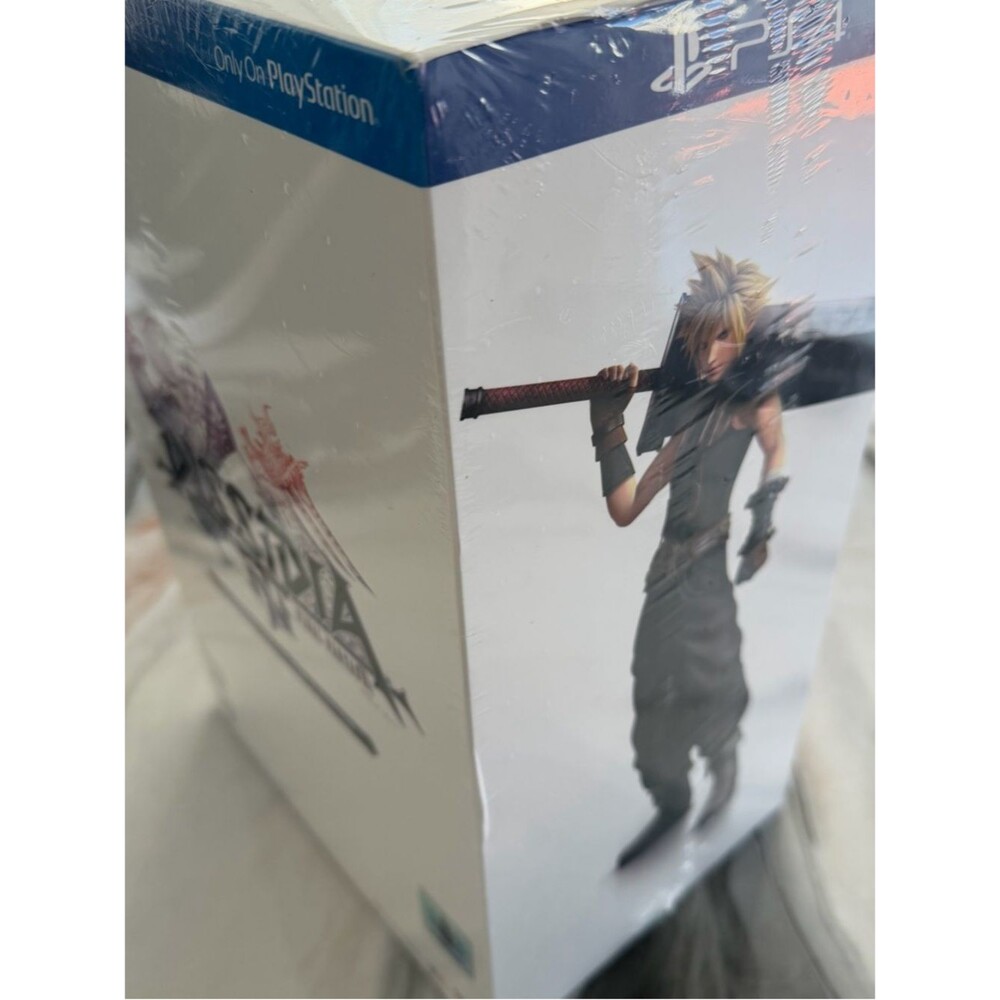 Dissidia Final Fantasy NT Ultimate Collector's Edition - White (PlayStation 4) - Picture 2 of 8